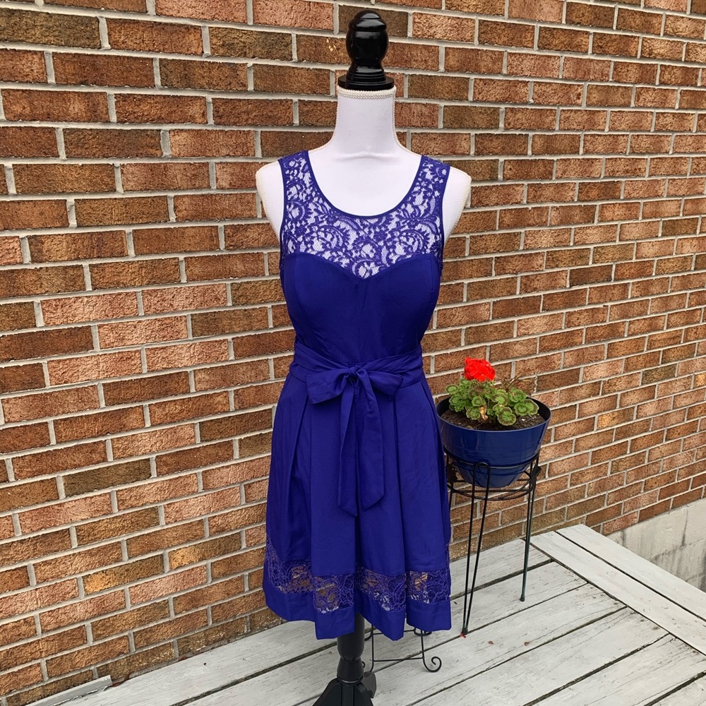 New Size 6 Royal Blue Lace Top Guess Dress